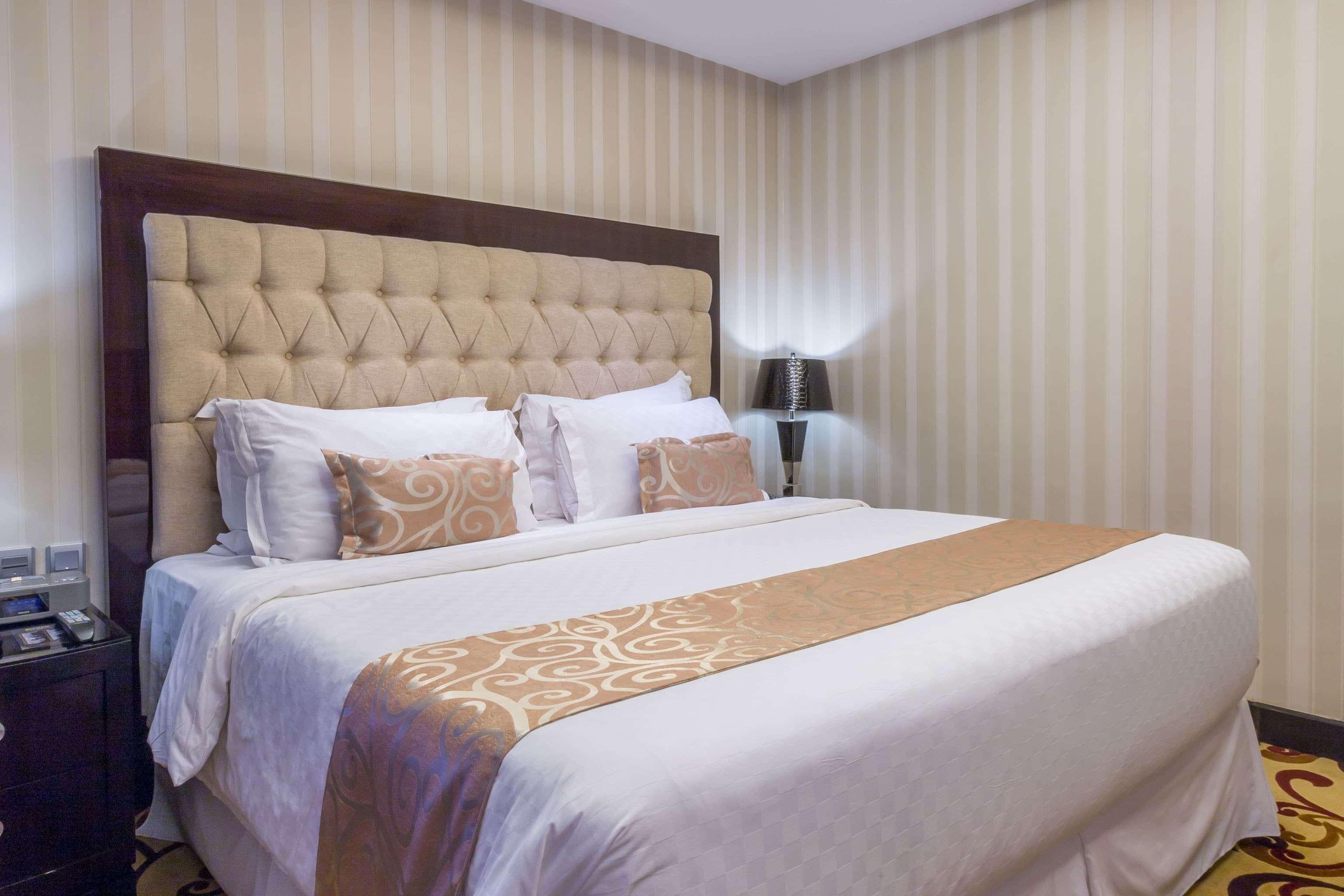 Wyndham Surabaya Exterior foto
