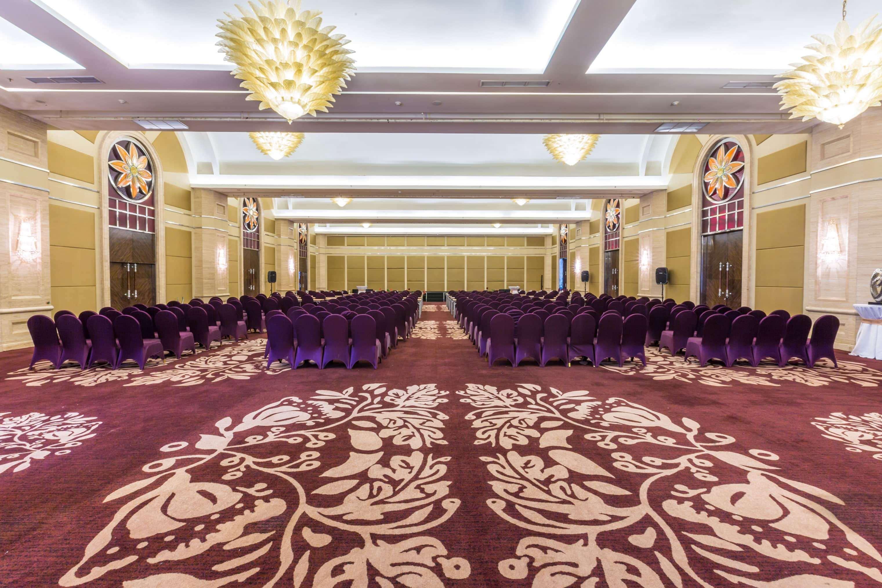 Wyndham Surabaya Exterior foto