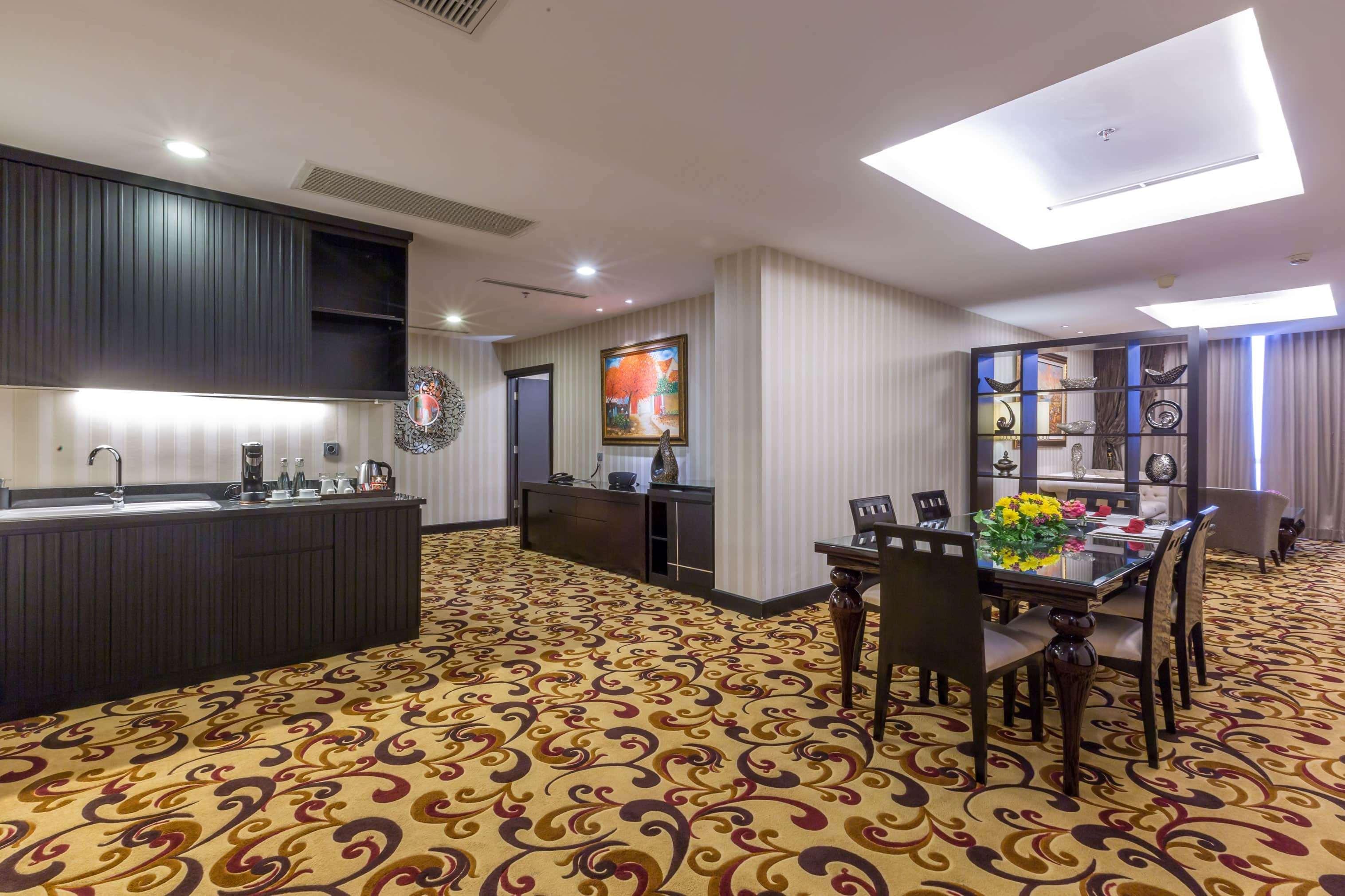 Wyndham Surabaya Exterior foto