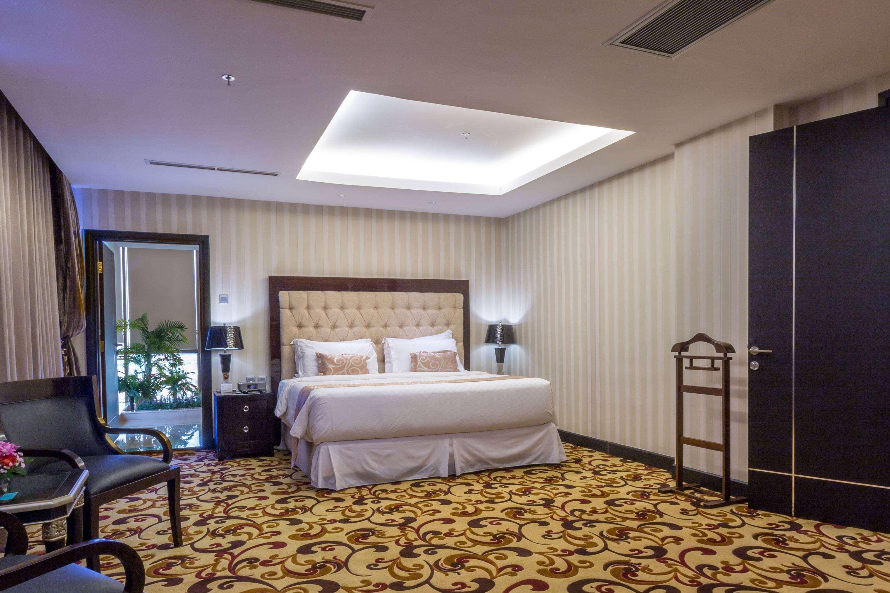 Wyndham Surabaya Exterior foto