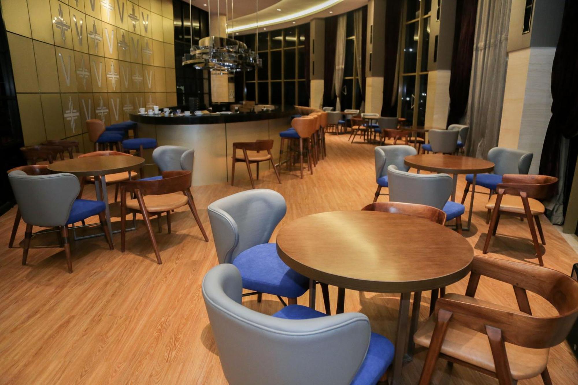 Wyndham Surabaya Exterior foto