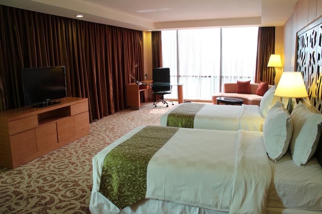 Wyndham Surabaya Exterior foto
