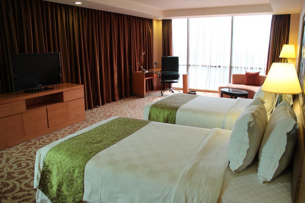 Wyndham Surabaya Exterior foto